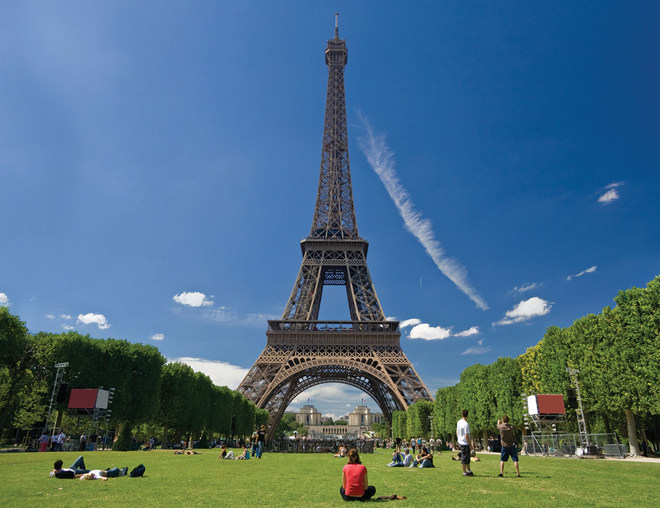 Eiffel Tower on a clear day