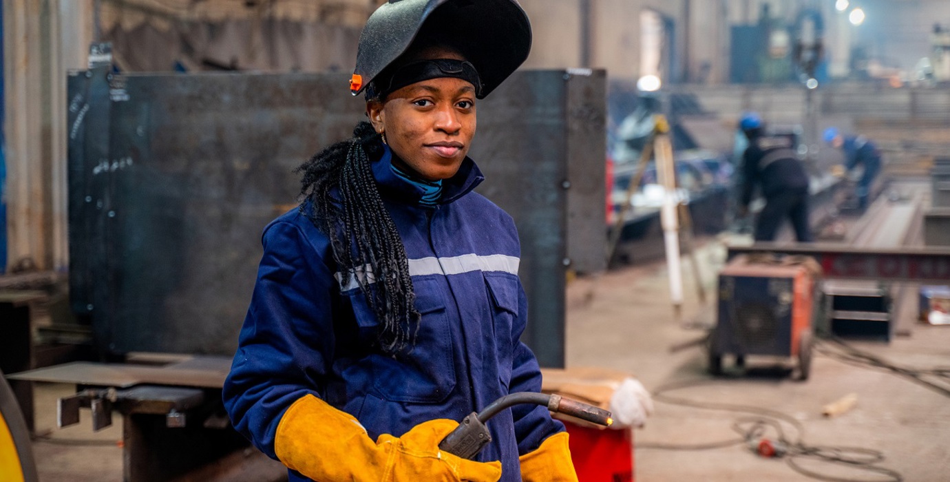 women in welding trade